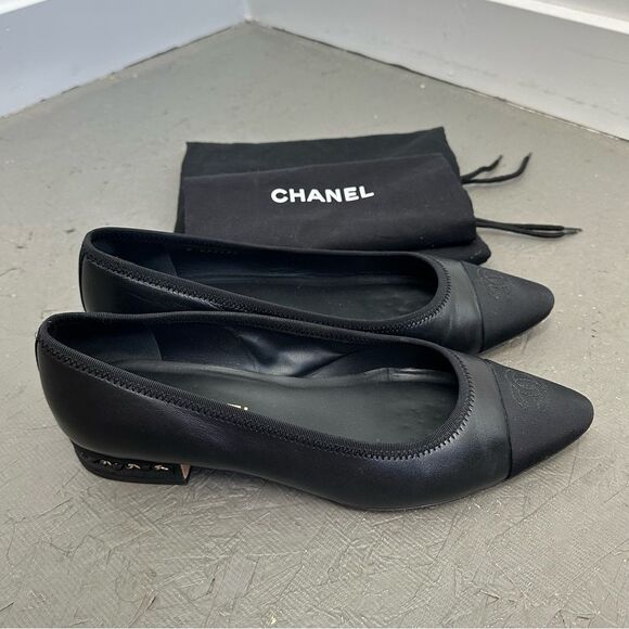 Chanel Black Lambskin Leather Interlocking CC Pointed Toe Chain Loafer Size 39.5 - Picture 7 of 15